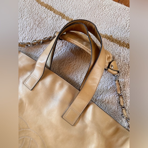 Authentic Chanel XL lambskin soft yellow Tote/Weekender bag - Picture 10 of 16